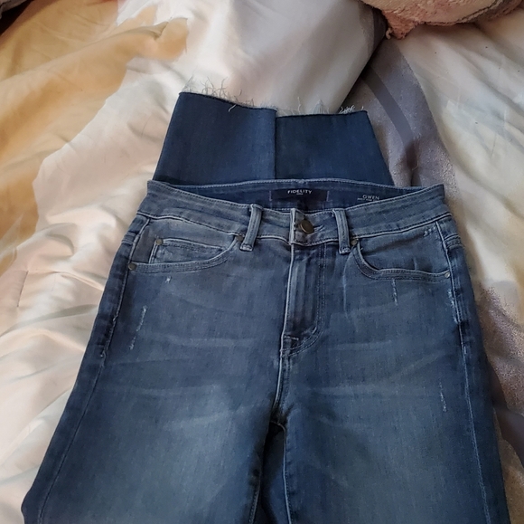 💥SALE HP🎉 Fidelity Gwen Nobu Crop Denim - Picture 5 of 7